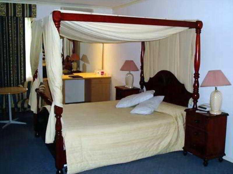 Quality Hotel Manor Mitcham Room photo